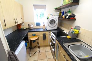 Kitchen- click for photo gallery
